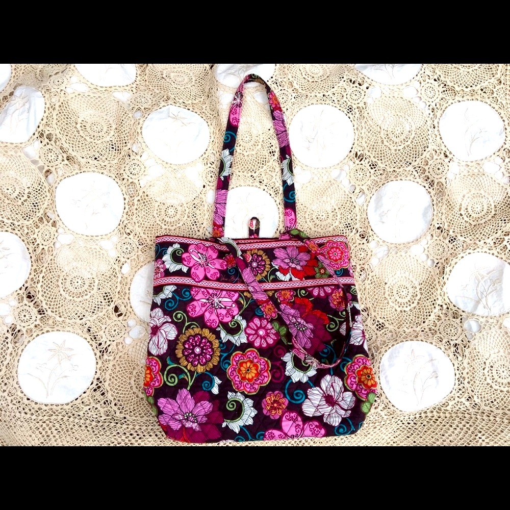 Vera Bradley Purple Pink White Green Blue Flowers Floral Boho Shoulder Tote